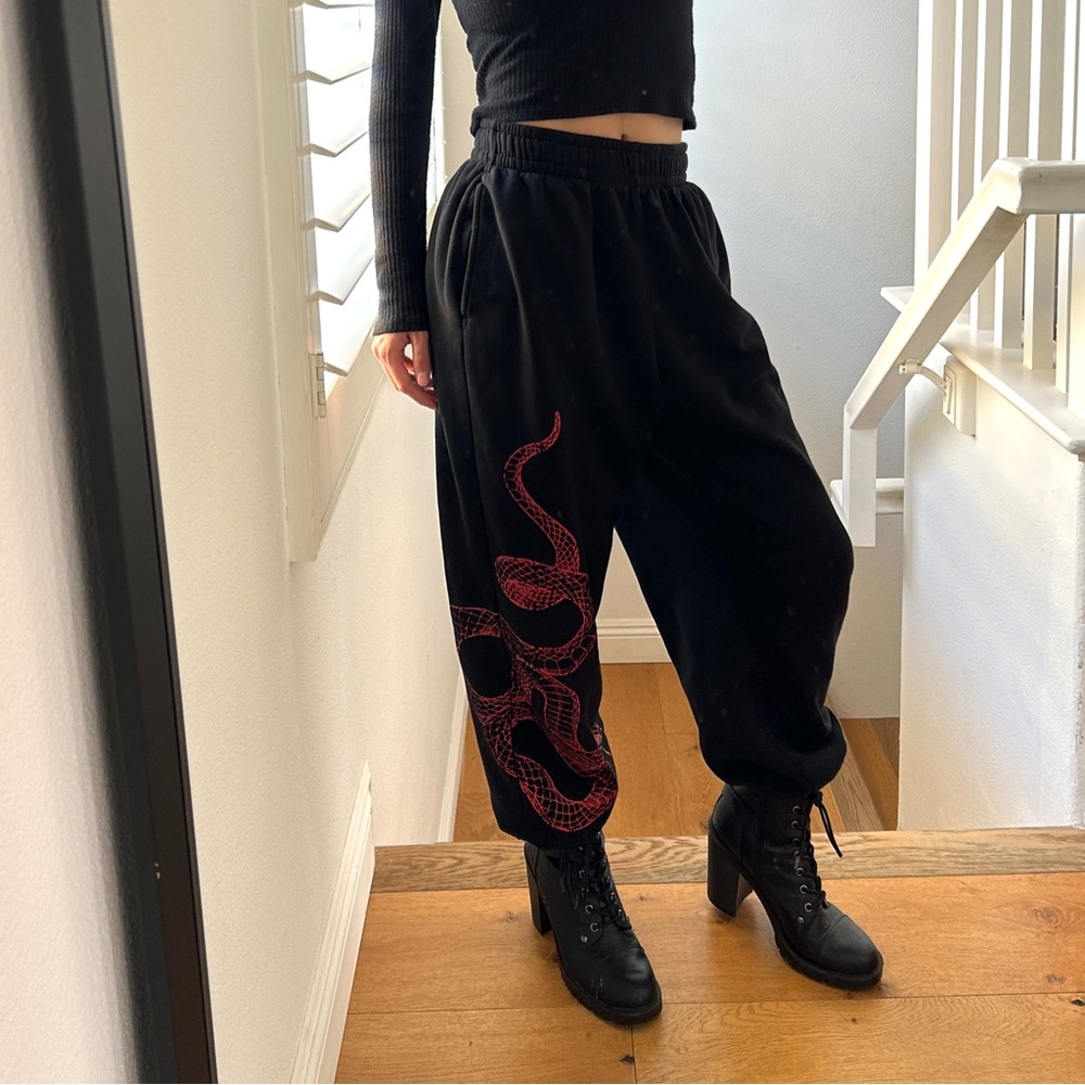 Streetwear Snake Joggers Sweatpants Black Red